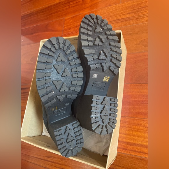 Black Booties - Picture 5 of 10